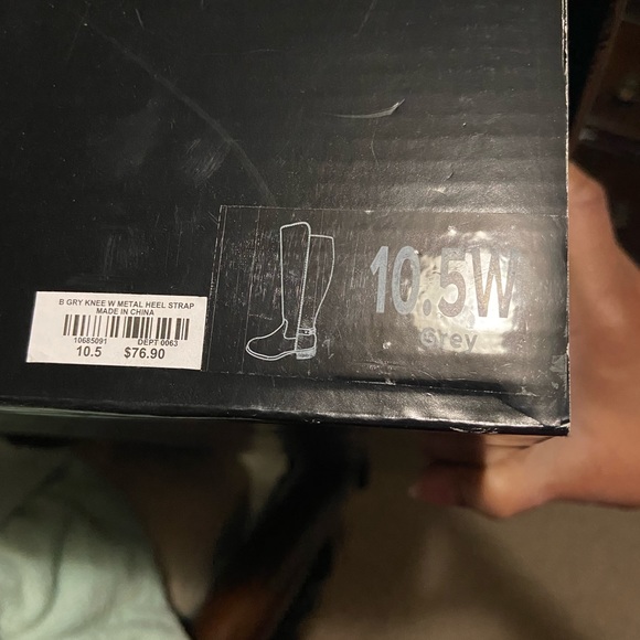 Torrid grey riding boots 10.5w - Picture 3 of 5